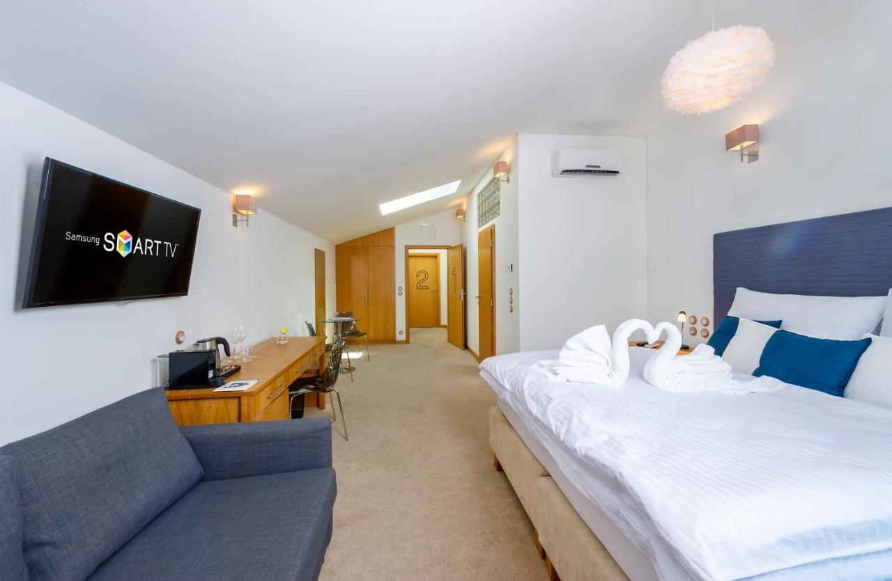 The Rooms Ceske Budejovice Ngoại thất bức ảnh